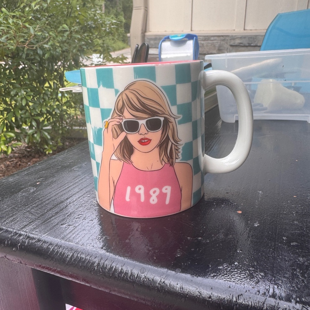 Taylor Swift 1989 Checkered Mug